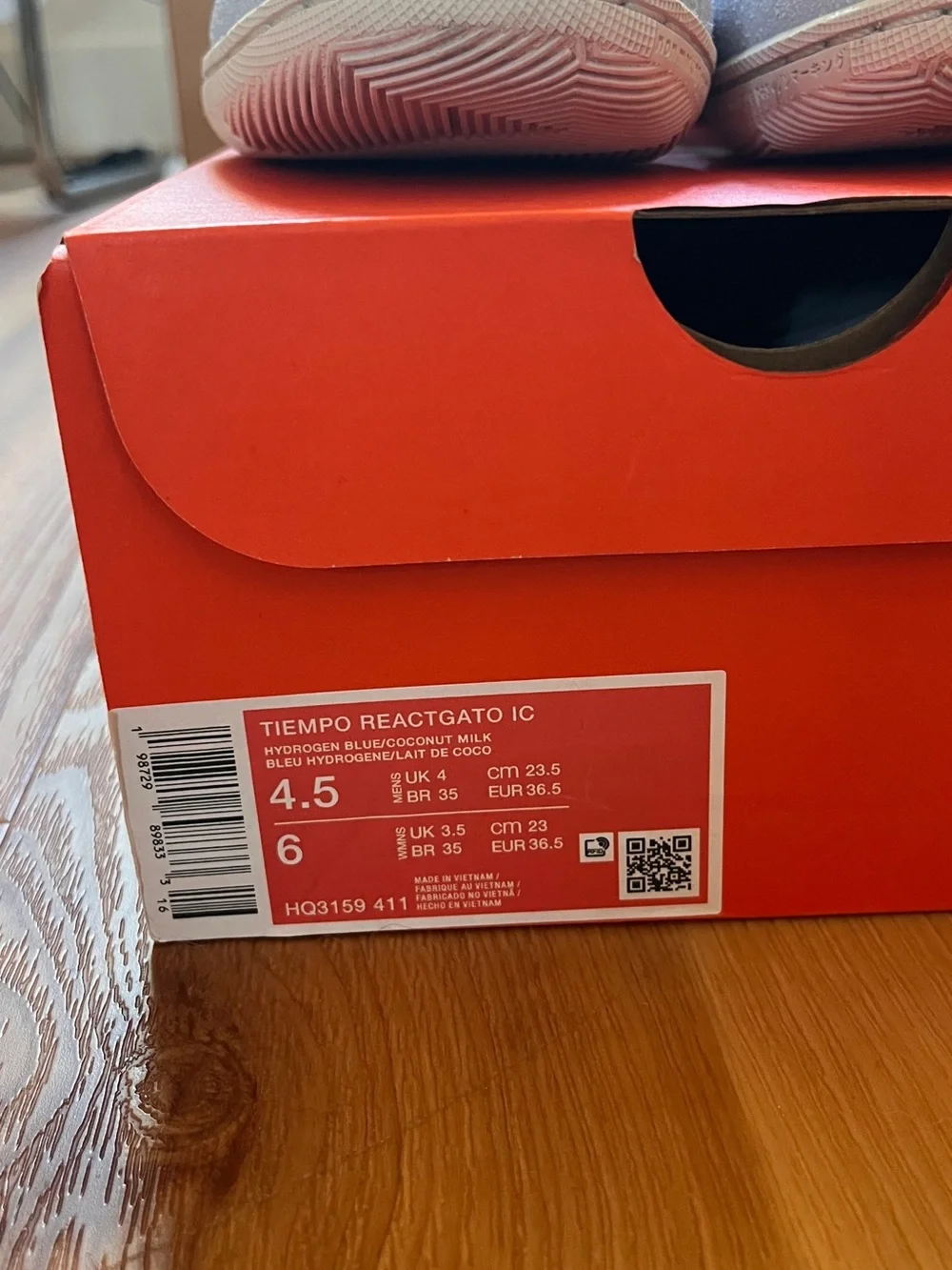 Nike Tiempo ReactGato IC Indoor Soccer Shoes - M 4.5 W 6